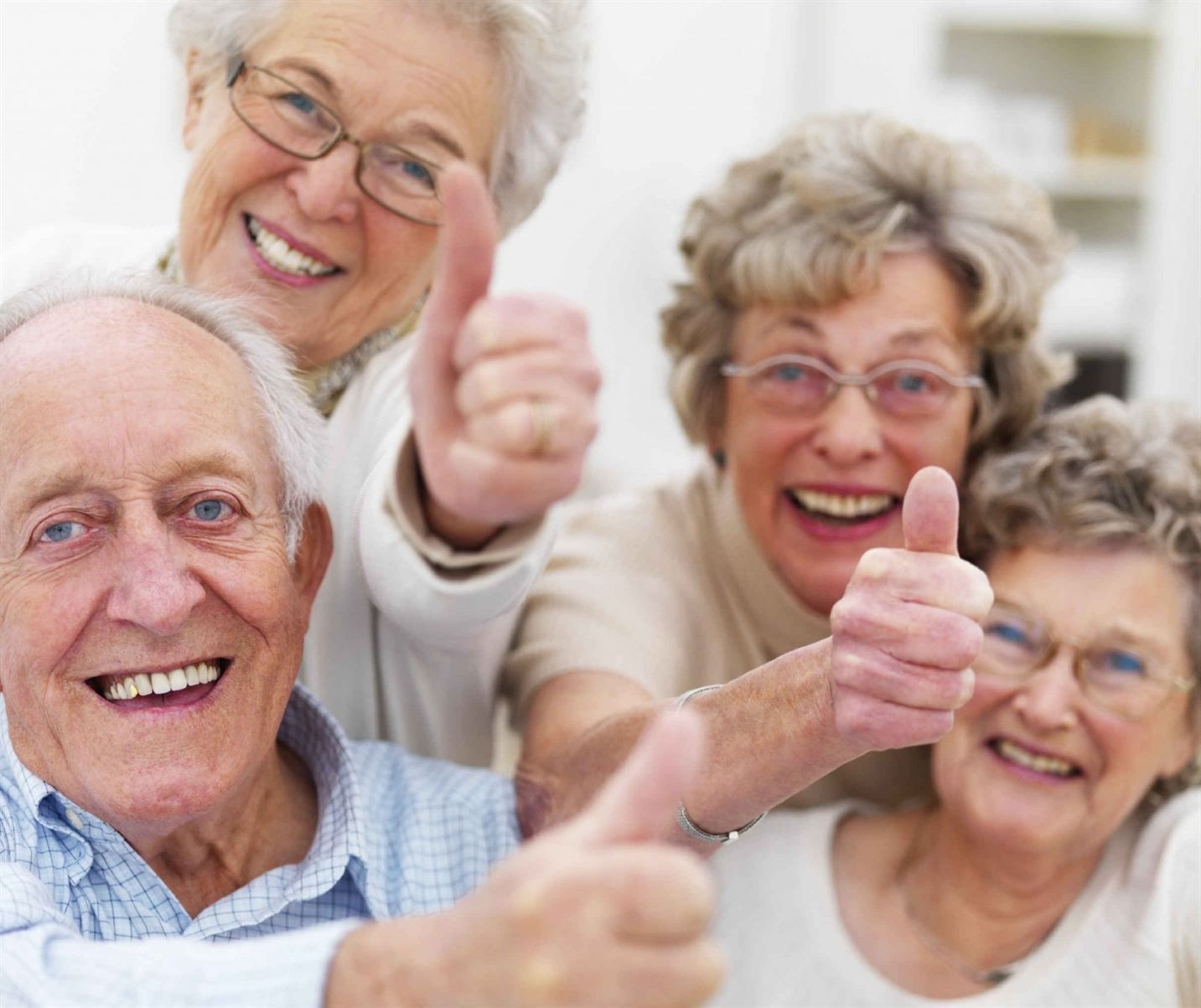Tổ yến sào giúp chăm sóc sức khỏe cho người cao tuổi